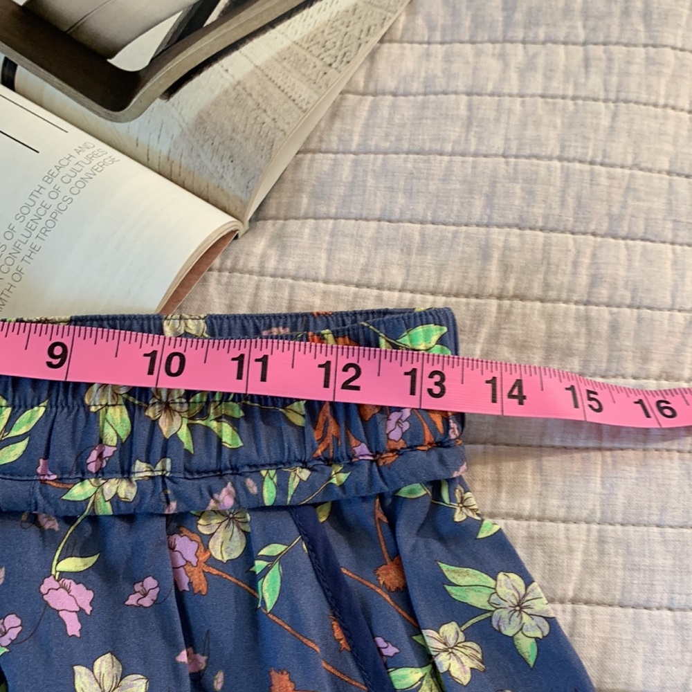 Anthropologie high waist Flowy boho floral Bermuda comfy flowy shorts XS - Picture 8 of 12